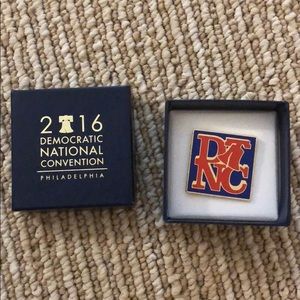 2016 DNC pin- democratic convention